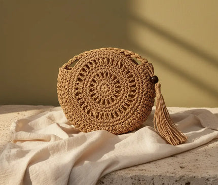 Sac Panier Rond Tressé Motif Floral et Pompon